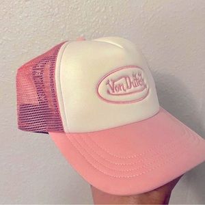 Von Dutch trucker hat